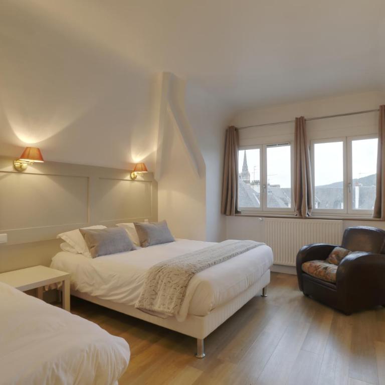 Hôtel Cardinal - Chambre Familiale avec Douche - 5
