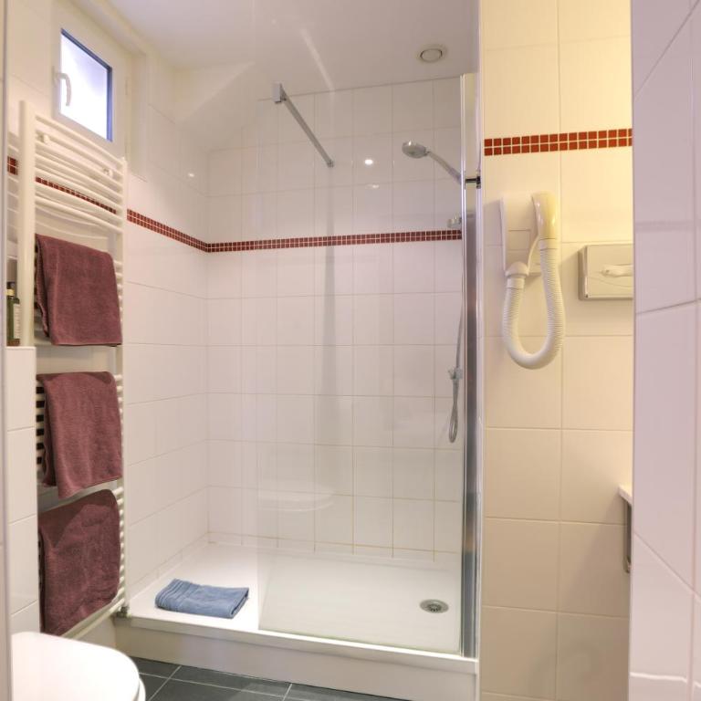 Hôtel Cardinal - Suite Lit Queen-Size - 6