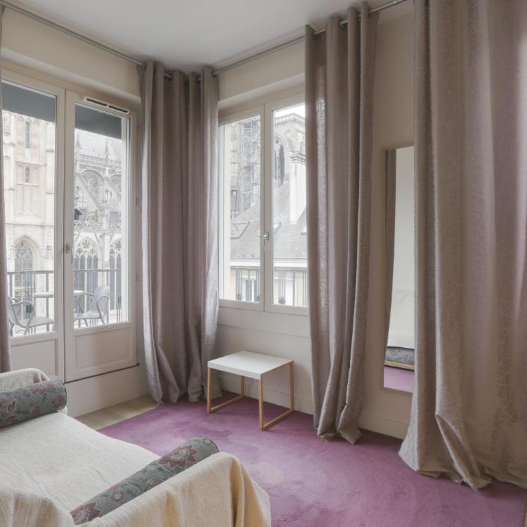 Hôtel Cardinal - Suite Lit Queen-Size - 3