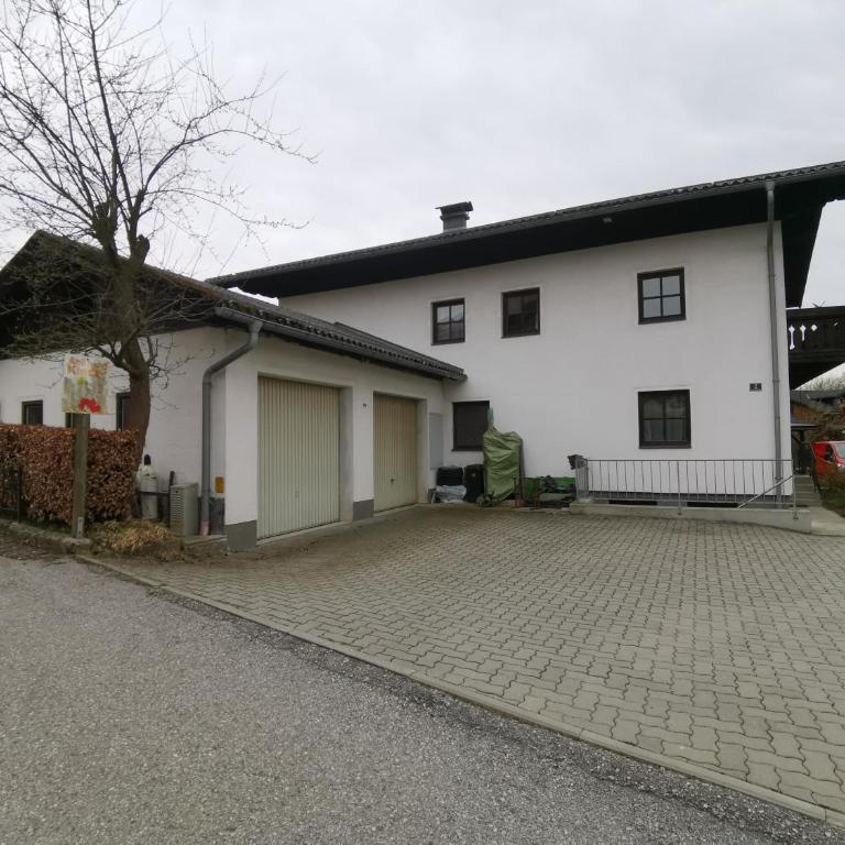 Ferienwohnung Baumgartner - Mattsee - Apartment mit Terrasse - 3
