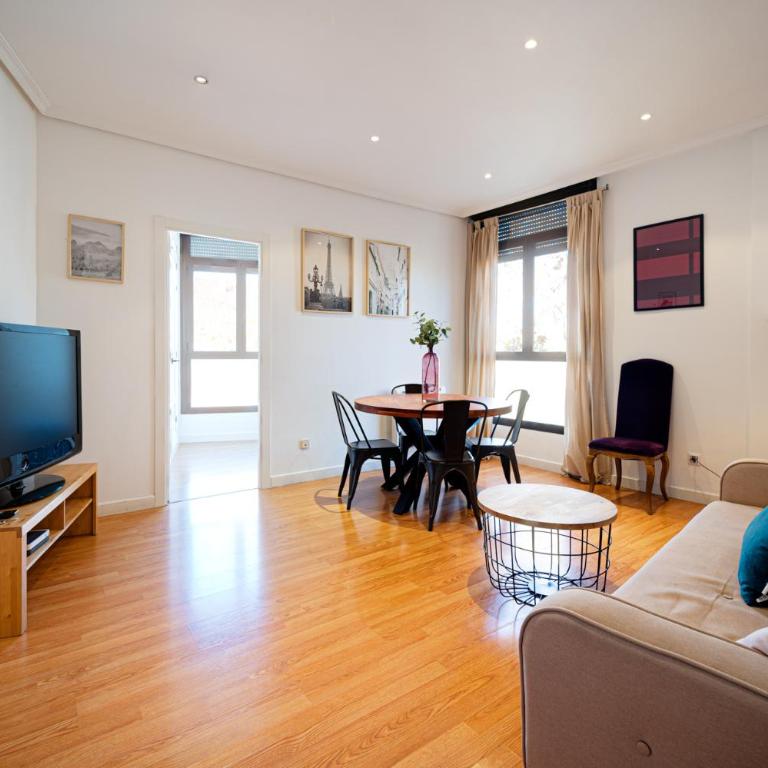 Apartament Glorieta Puerta de Toledo - Two-Bedroom Apartment - 1