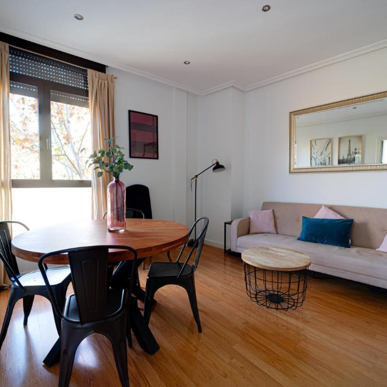 Apartament Glorieta Puerta de Toledo - Two-Bedroom Apartment - 2