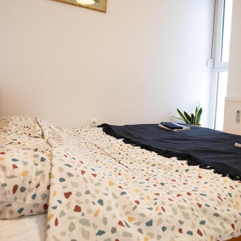 Belgrade Sunset - Two-Bedroom Apartment with Water View - 12