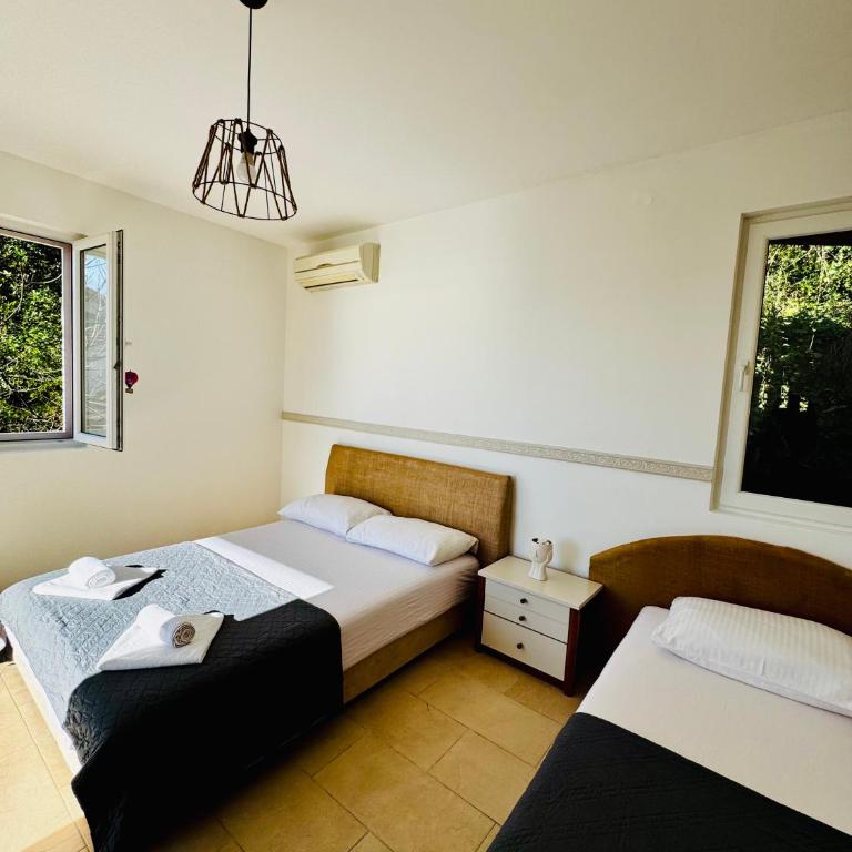 Budva Felix Suites - Trokrevetna Soba sa Pogledom na More - 6