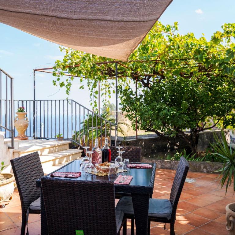 The Lemon Tree - Two-Bedroom Apartment - 19