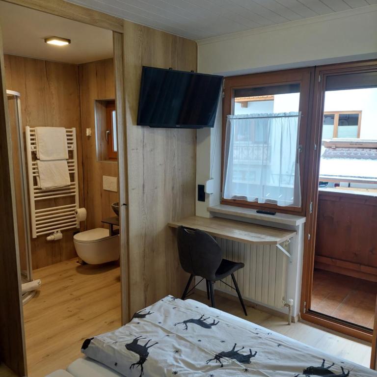 Haus Sonja - Doppelzimmer mit Balkon - 8