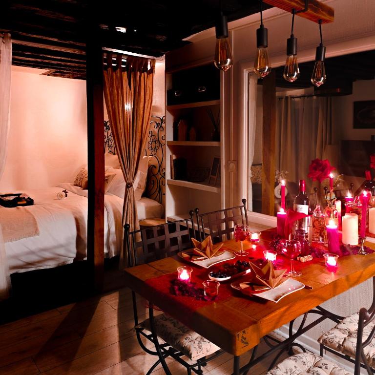Rustic Charm&Dreamhome 40m2 in the heart of Paris, near Pompidou and Notre-Dame, Subway 4,8,9 Honeymoon favourite - Appartement 1 Chambre - 17