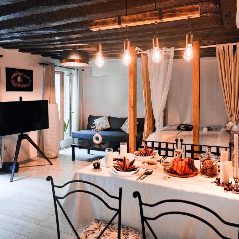 Rustic Charm&Dreamhome 40m2 in the heart of Paris, near Pompidou and Notre-Dame, Subway 4,8,9 Honeymoon favourite - Appartement 1 Chambre - 15