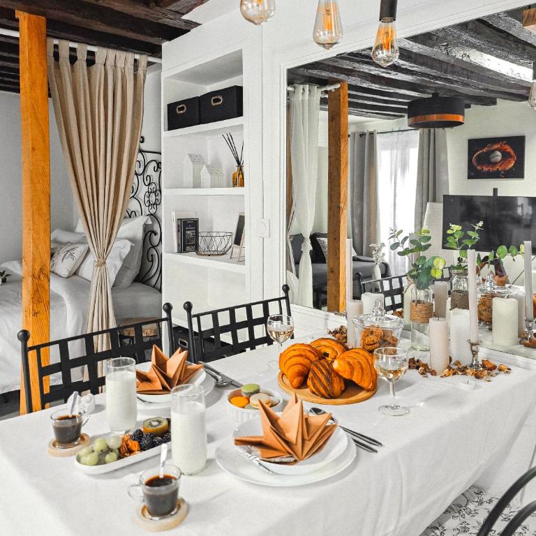 Rustic Charm&Dreamhome 40m2 in the heart of Paris, near Pompidou and Notre-Dame, Subway 4,8,9 Honeymoon favourite - Appartement 1 Chambre - 14