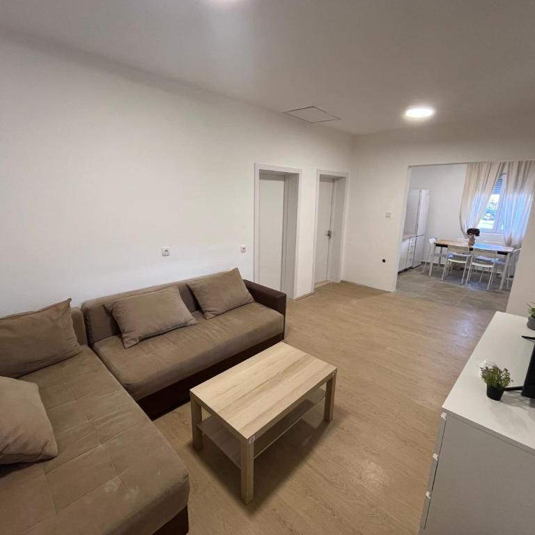 Trosobni apartman - Apartman sa 2 Spavaće Sobe - 2