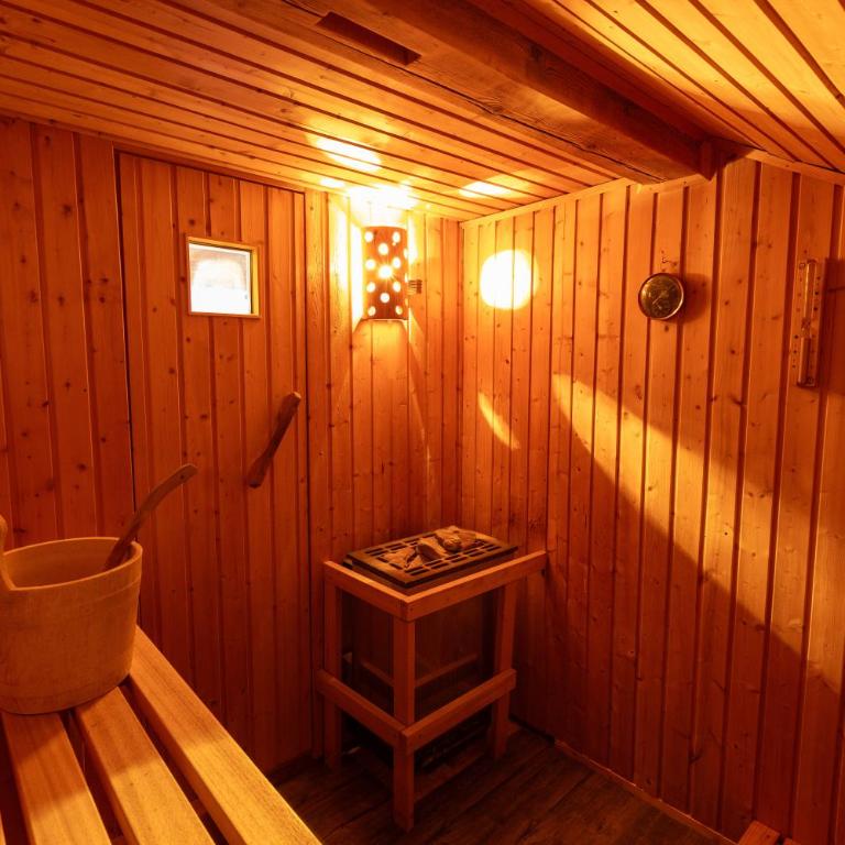 FeWo Froschkönig mit Sauna & Bergblick, Self-Check-in, WLAN, Parkplatz, zentrumsnah - Apartment mit Sauna - 16