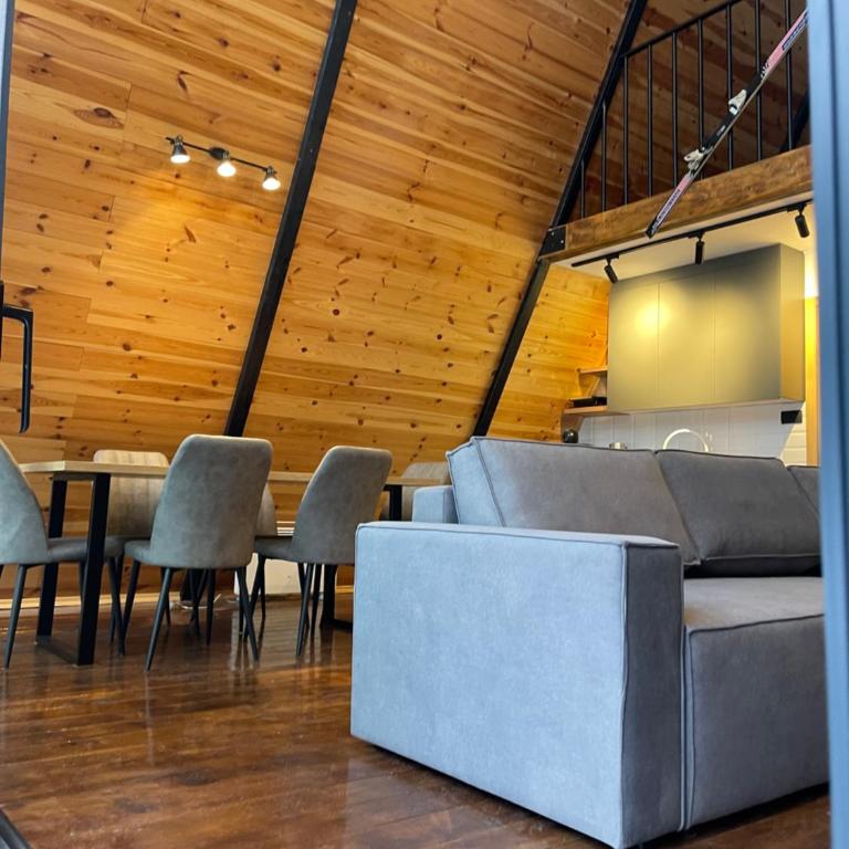 Alpine Lodge - Two-Bedroom House - 15