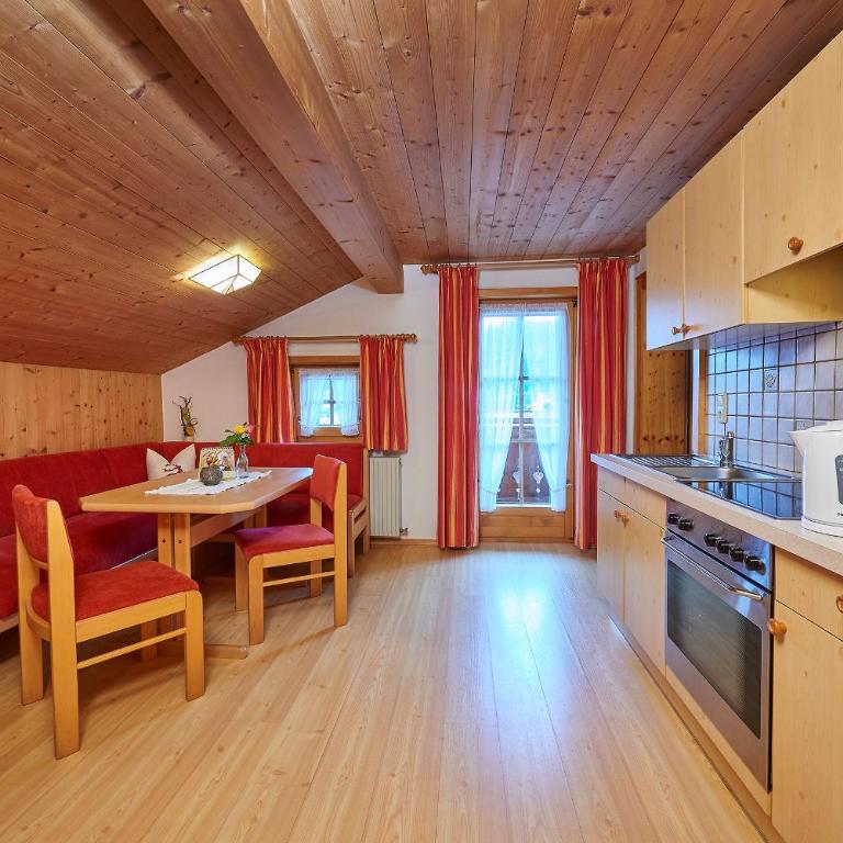 Hotel Steiger - Standard Apartment mit 2 Schlafzimmern (2-4 Erwachsene) - 1