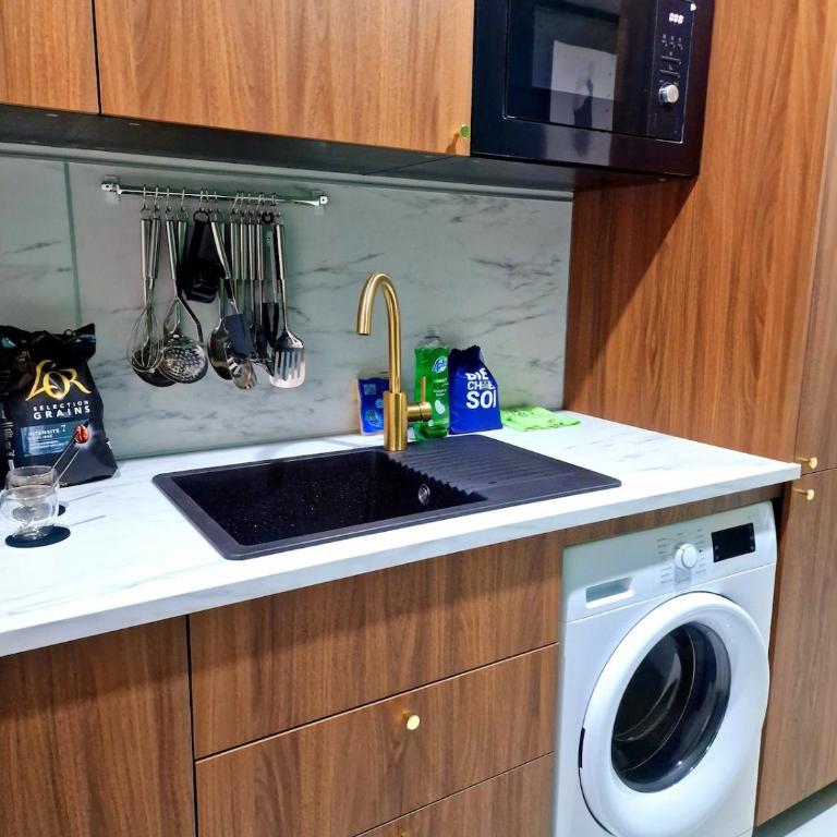 Netflix Bergson & Stade Guichard & zénith & Cité du Design - Apartment mit 1 Schlafzimmer - 24