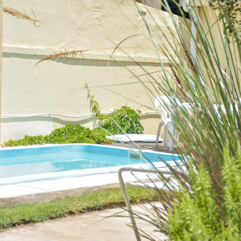 CASA MENDIOLA, encantadora casa con patio privado, y pileta en jardín cerca de la Laguna - Two-Bedroom House - 21