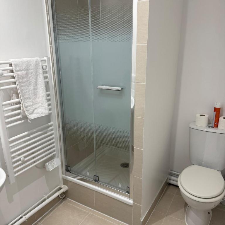 Appartement H, RESIDENCE DU RENOUVEAU, Stade de France, idéal pour 2 pers - Apartment mit 1 Schlafzimmer - 3