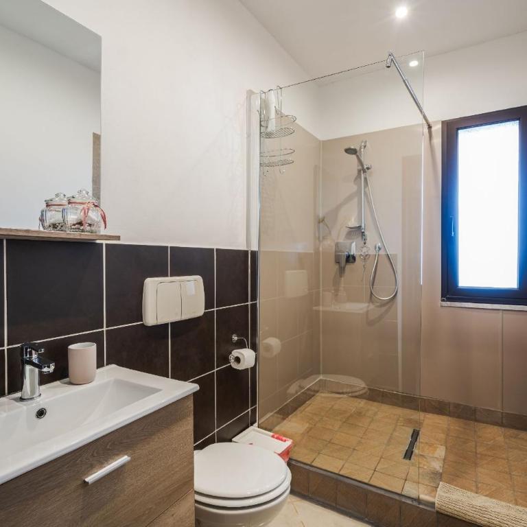 The Lemon Tree - Studio Apartment with Sea View - 9