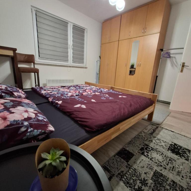 Apple Home - Two-Bedroom Apartment - 32