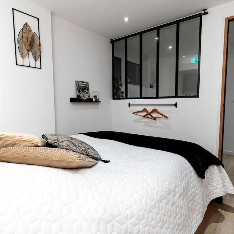 Appartement atypique et cosy centre-ville - Three-Bedroom Apartment - 1