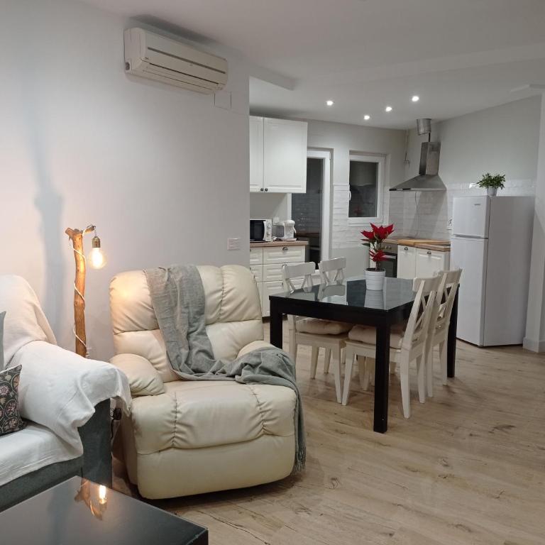 Bonito piso en Alminares - Two-Bedroom Apartment - 9