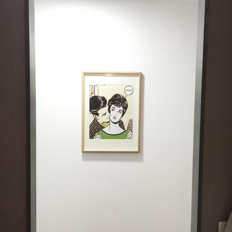 Ant Hostel Barcelona - Private Standard Quadruple Room with Private Bathroom - 9
