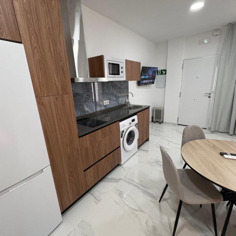 P&C APARTMENTS - Complejo Pintor Zurbarán - Estudio - 6