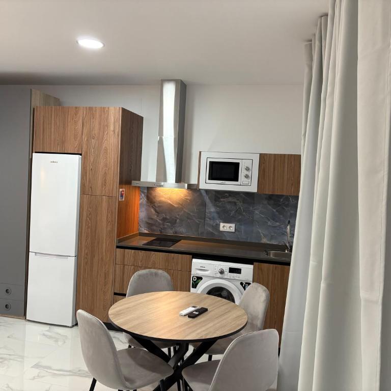 P&C APARTMENTS - Complejo Pintor Zurbarán - Estudio - 16