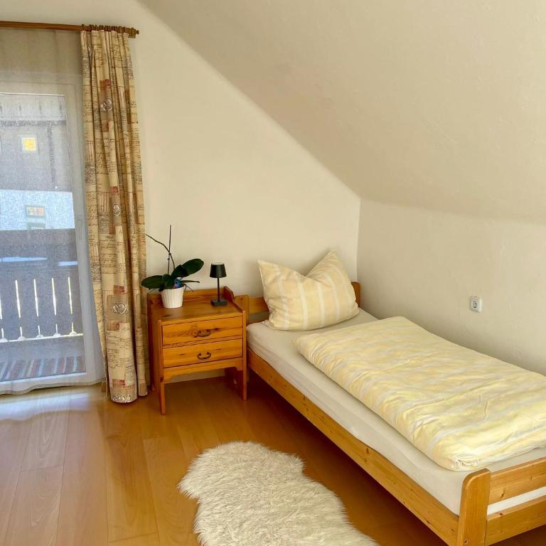 Haus Burda - Apartment mit 1 Schlafzimmer, Balkon und Bergblick - 8