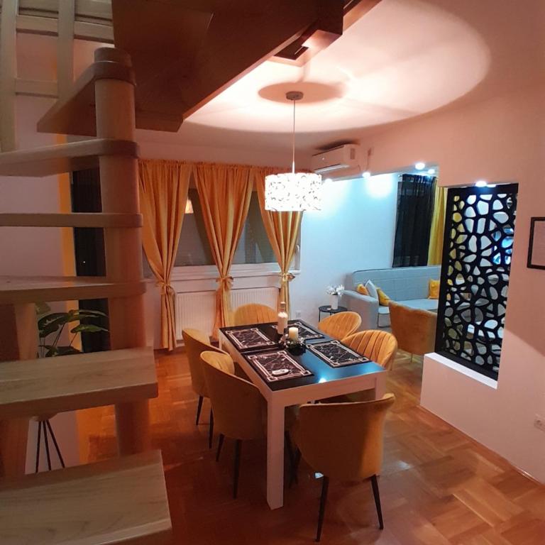 Apartman Gold&Black Banja Luka - Deluks Apartman sa 2 Spavaće Sobe i Balkonom - 9