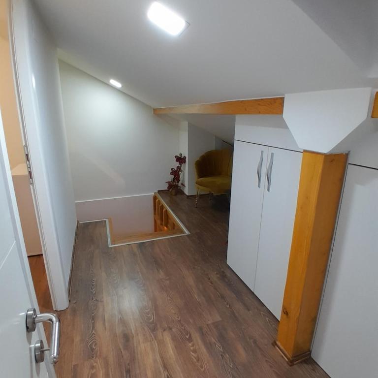 Apartman Gold&Black Banja Luka - Deluks Apartman sa 2 Spavaće Sobe i Balkonom - 11