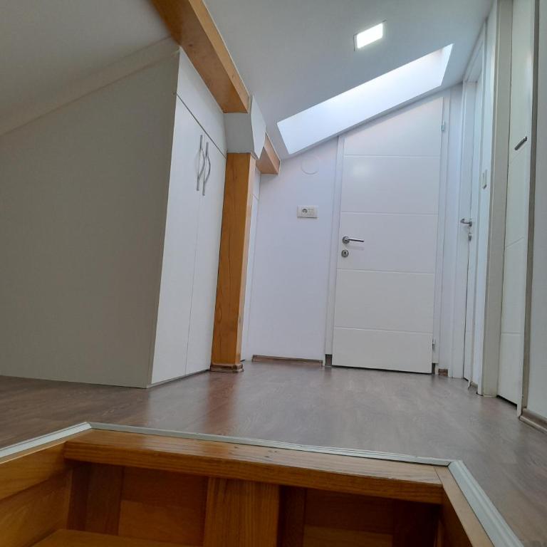 Apartman Gold&Black Banja Luka - Deluks Apartman sa 2 Spavaće Sobe i Balkonom - 17