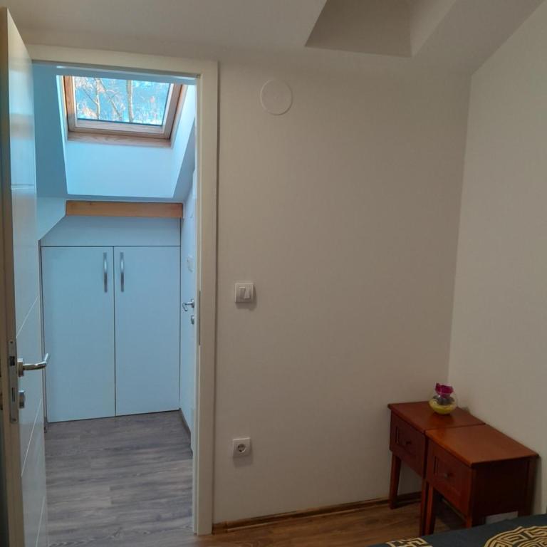 Apartman Gold&Black Banja Luka - Deluks Apartman sa 2 Spavaće Sobe i Balkonom - 18