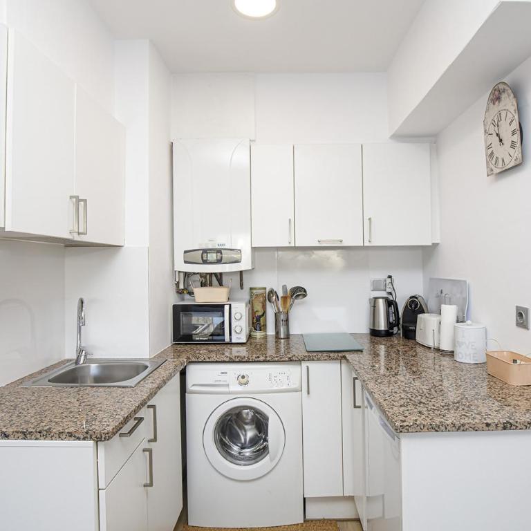 Apartamento con gran terraza en Girona - Apartamento con terraza - 5