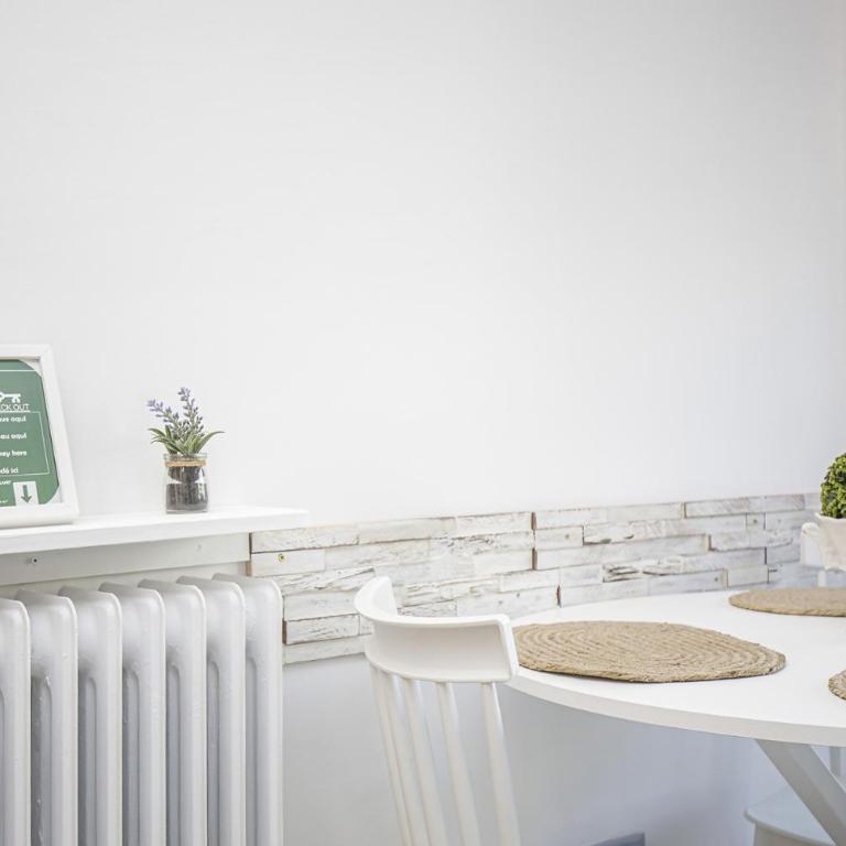 Apartamento con gran terraza en Girona - Apartamento con terraza - 18