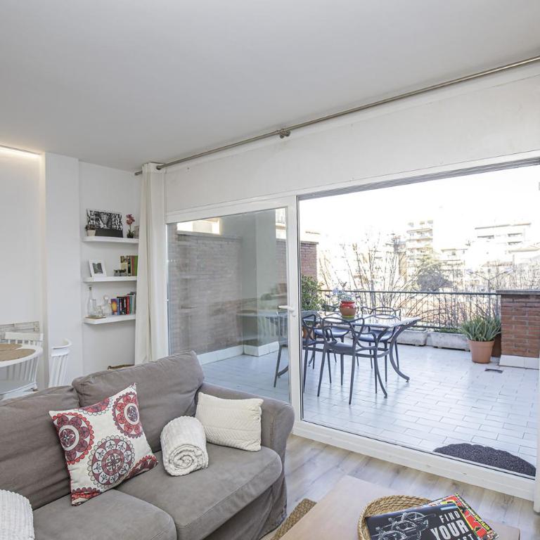 Apartamento con gran terraza en Girona - Apartamento con terraza - 19