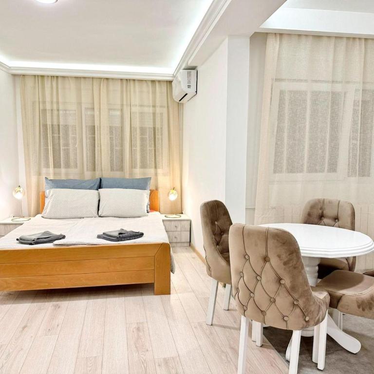 Modern Central Apartments RENOVATED - Apartman - 3