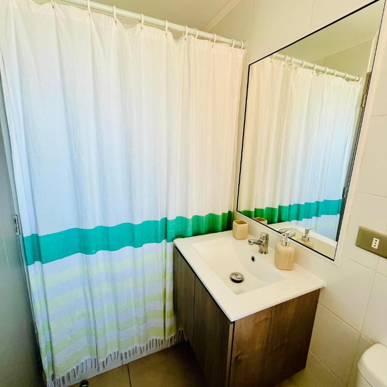 Casa Pucalan Pichilemu - Three-Bedroom House - 9