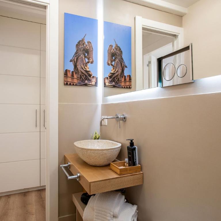 Pantheon Suites Rome 2 - Camera Matrimoniale Deluxe - 4