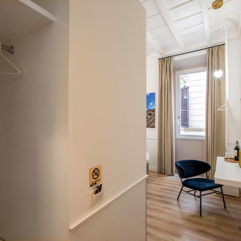 Pantheon Suites Rome 2 - Camera Matrimoniale Deluxe - 19