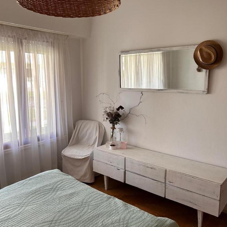 Casa con jardín metros del mar en Mar del Plata - Casa de 3 dormitorios - 6