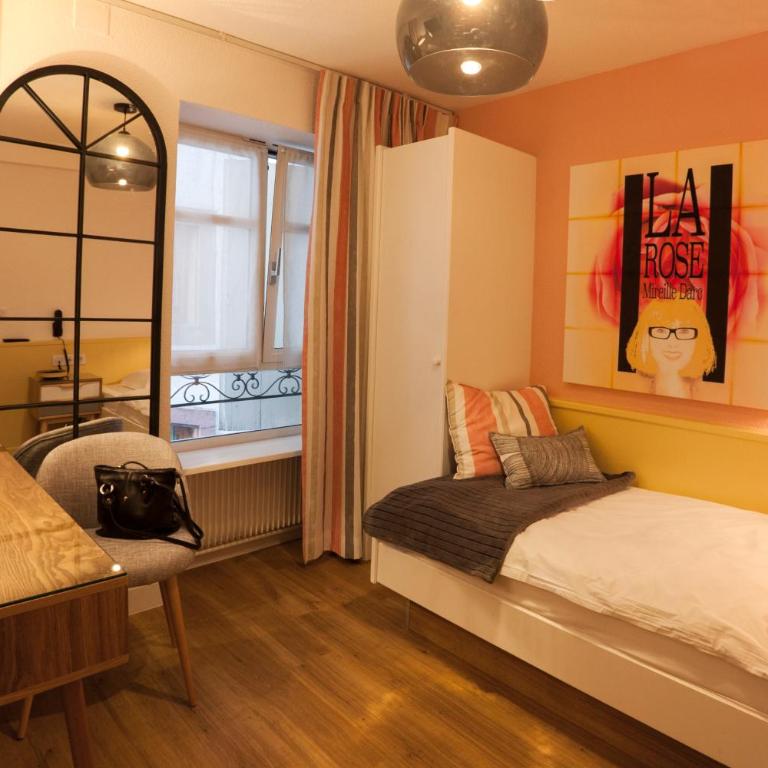 Hotel Roses - Chambre Simple - 13