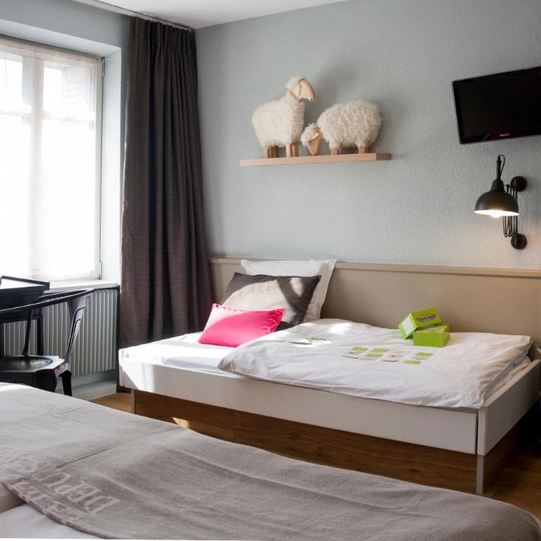 Hotel Roses - Chambre Triple - 14