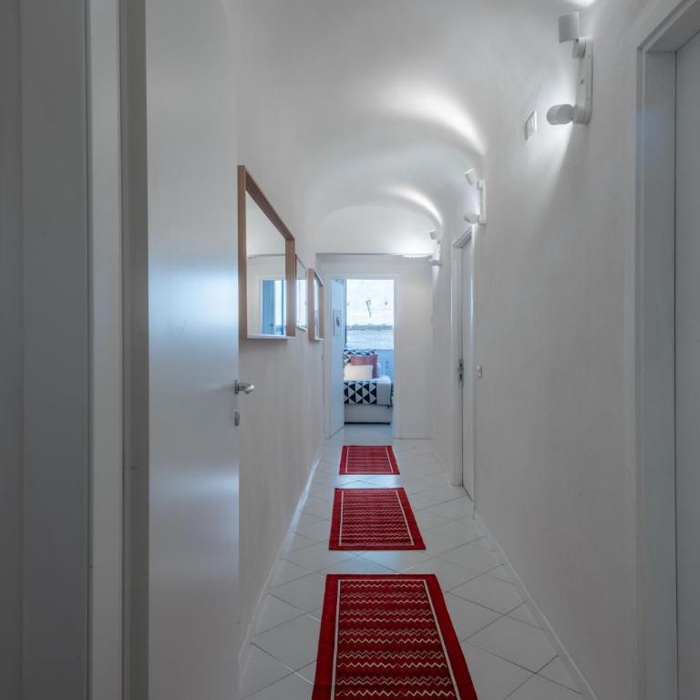 Belle Donne Apartment - Three-Bedroom Apartment - 14