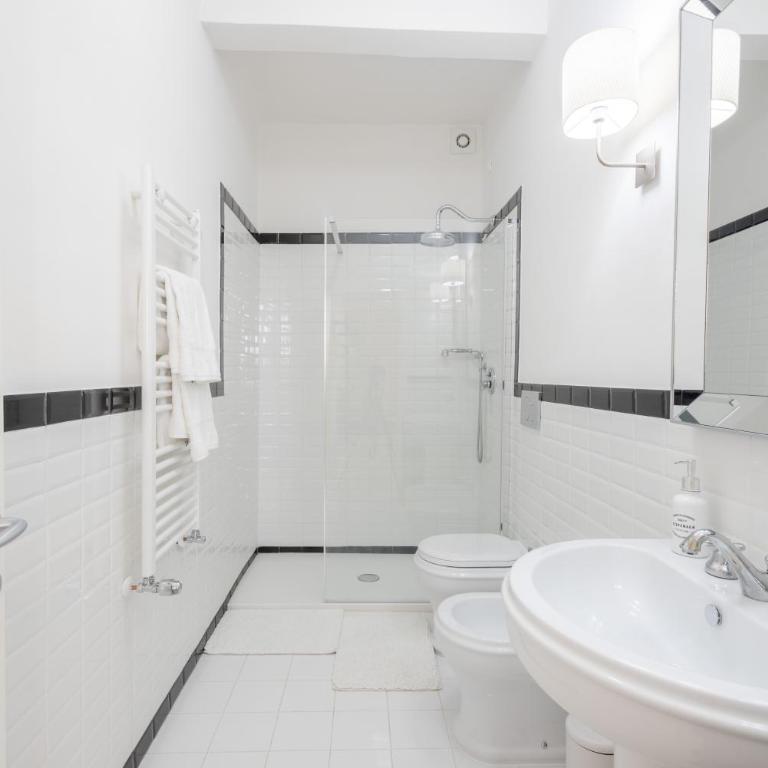 Belle Donne Apartment - Three-Bedroom Apartment - 18