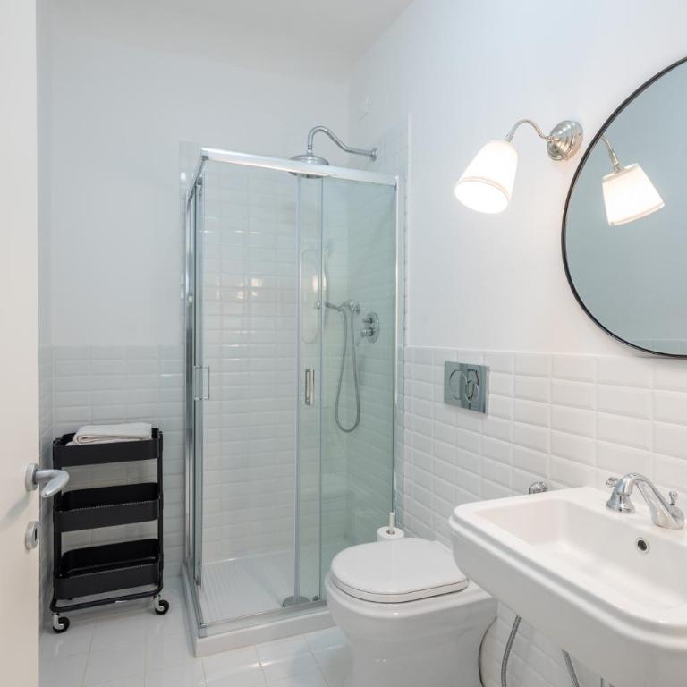 Belle Donne Apartment - Three-Bedroom Apartment - 23