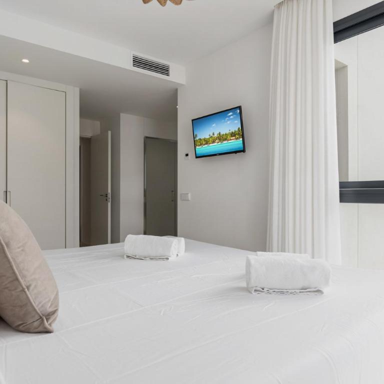 ViVi Homes -Viva La Vida - sea views - pool - terrace - Apartamento de 3 dormitorios con vistas al mar - 16