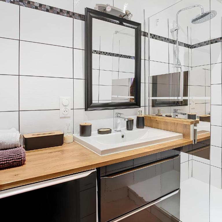 Vue imprenable cité Carcassonne - 4 personnes - Apartment mit 1 Schlafzimmer - 8