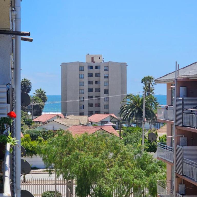 Acogedor departamento veraneo a pasos de la avenida del Mar - Three-Bedroom Apartment - 12