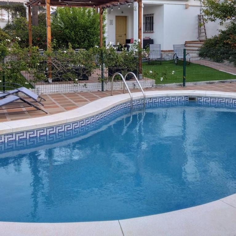 The Lemon Grove House - large private garden, private pool - perfect for families - Casa de 3 dormitorios - 24