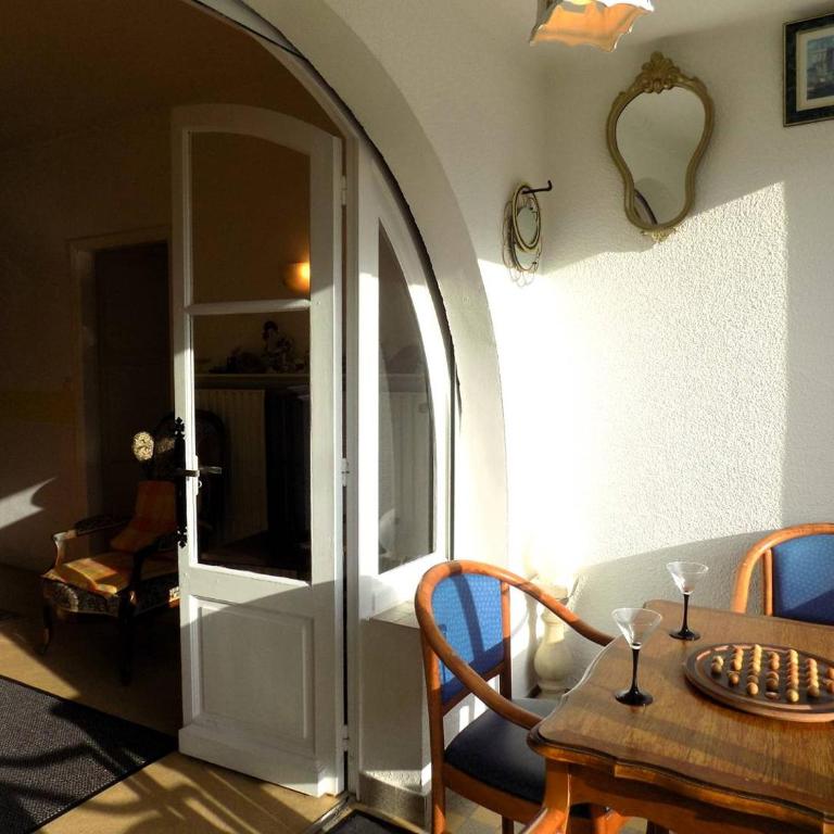 Royan - MAISON RUSTIQUE avec jardin clos - proche COMMERCES et PLAGES - Maison 2 Chambres - 22
